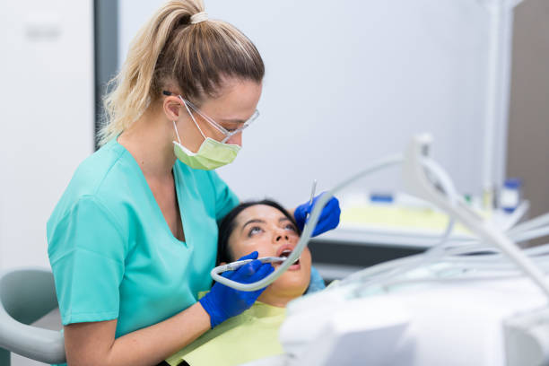 Best Cosmetic Emergency Dentistry in Long Grove, IL