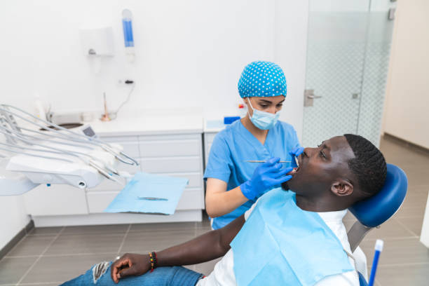 Best Cosmetic Emergency Dentistry in Long Grove, IL